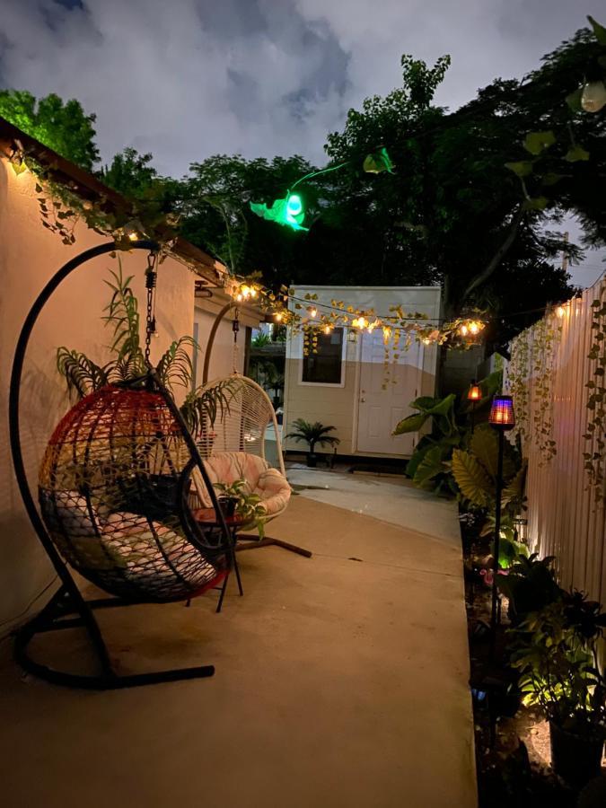 Tiny Place W Private Hot Jacuzzi 7 Min To Miami International Airport Exterior photo