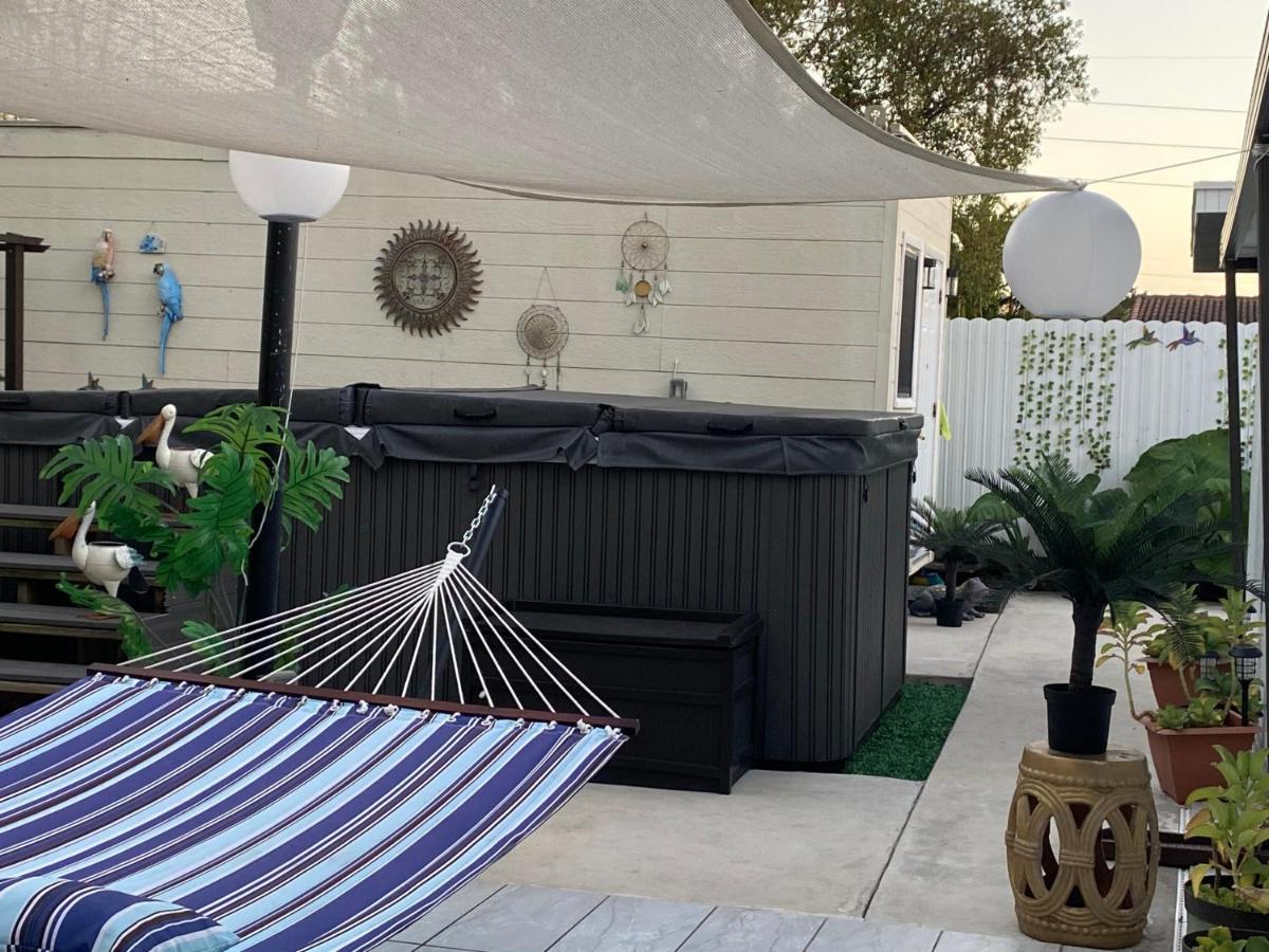 Tiny Place W Private Hot Jacuzzi 7 Min To Miami International Airport Exterior photo