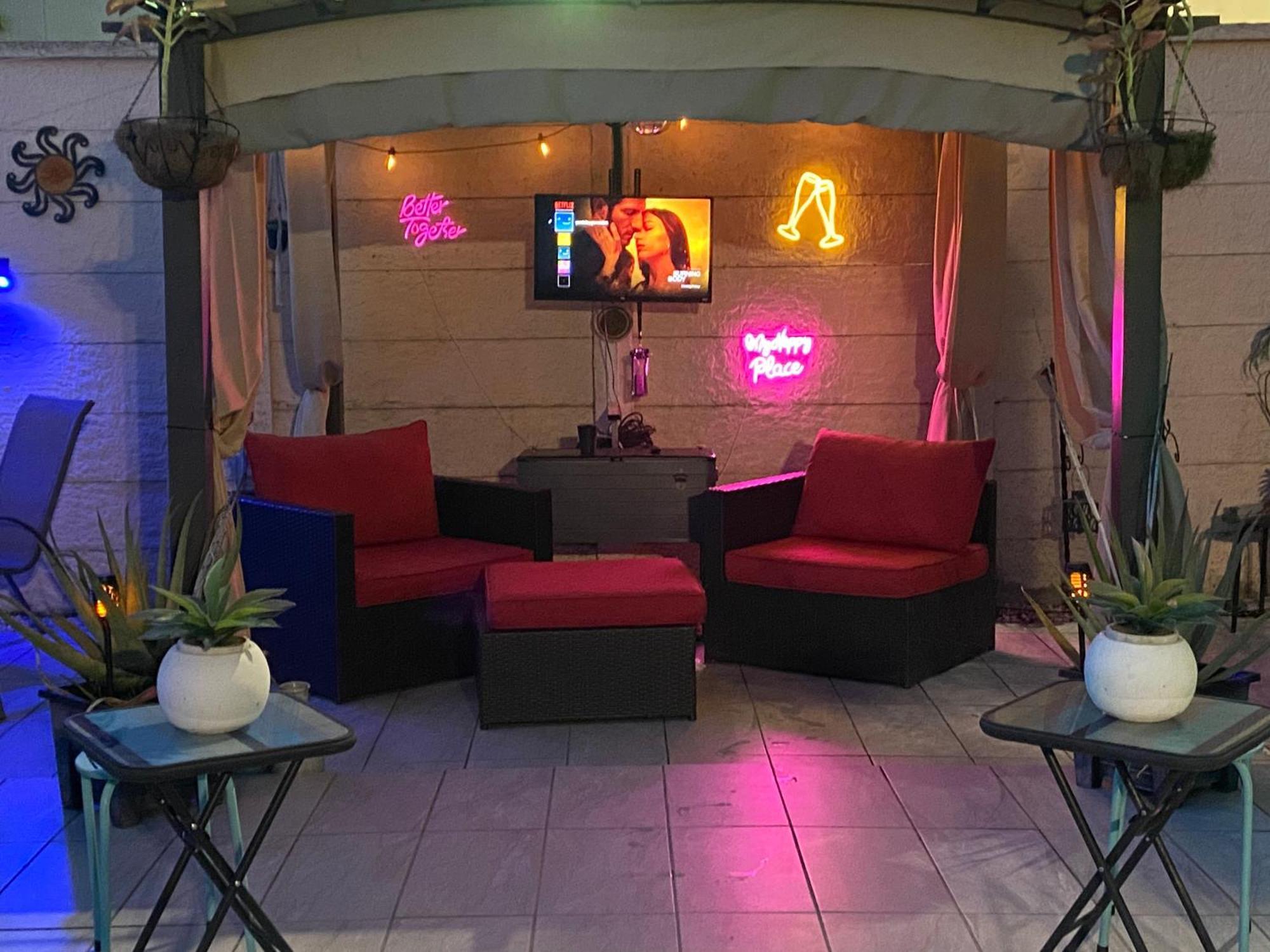 Tiny Place W Private Hot Jacuzzi 7 Min To Miami International Airport Exterior photo