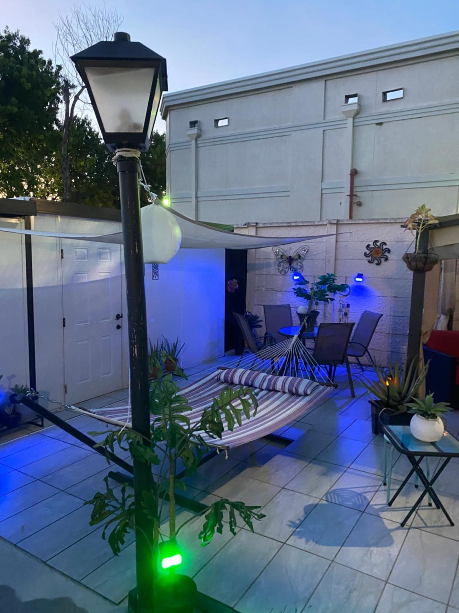 Tiny Place W Private Hot Jacuzzi 7 Min To Miami International Airport Exterior photo